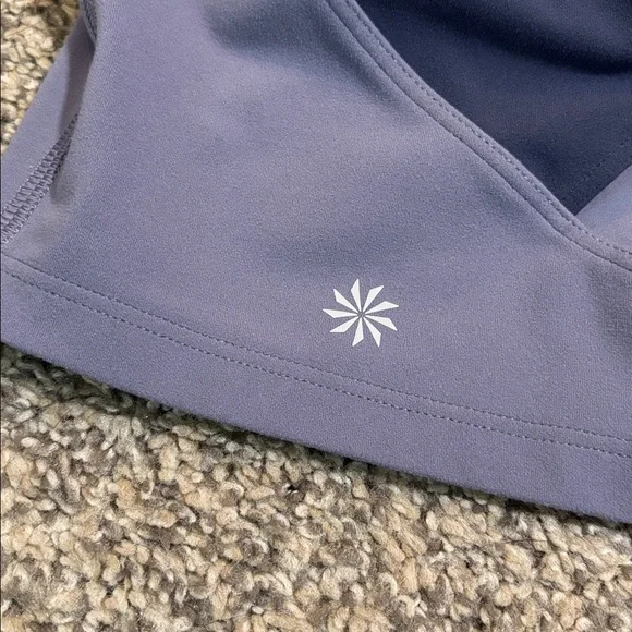 Athleta Intention Crop size XS - Picture 3 of 4